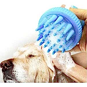 KÖPEKLER İÇİN SİLİKON MASAJ YAPAN YIKAMA FIRÇASI